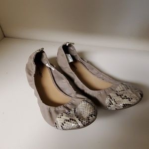 Size 10 Old Navy Snakeskin Flats
